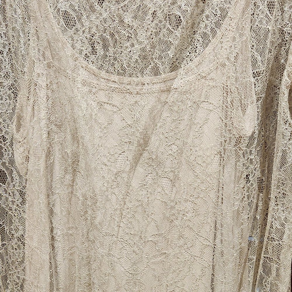 White House Black Market Lace XL Top